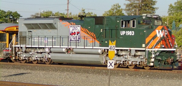 UP1983 (SD70ACe)