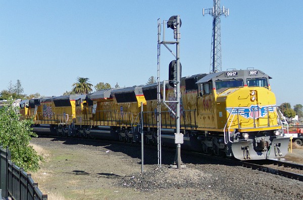 UP9917 (SD59MX) - UP9900 (SD59MX) - UP9923 (SD59MX)