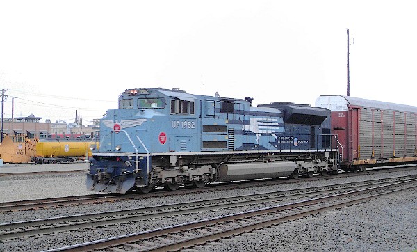 UP1982 (SD70ACe)