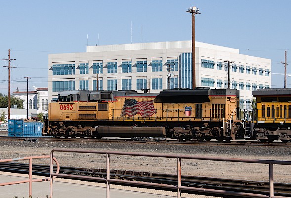 UP8693 (SD70ACe)