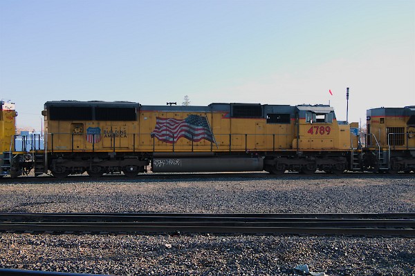 UP4789 (SD70M)