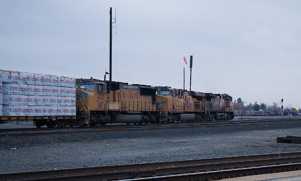 UP5786 (C44ACCTE) - UP7761 (C45ACCTE) - UP4335 (SD70M)