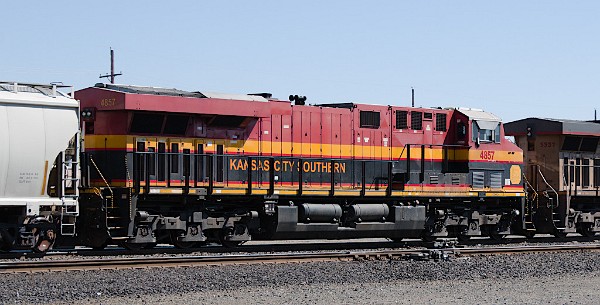 KCS4857 (ES44C4)