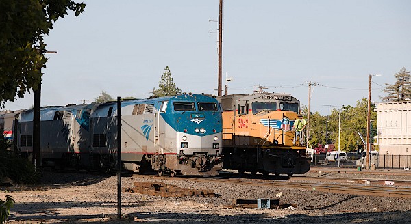 AMTK57 (P42DC) - AMTK28 (P42DC) - UP5042 (SD70M)