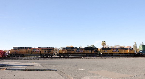 UP2532 (C45AH) -UP8592 (SD70ACe) - UP4101 (SD70M)