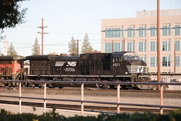 NS4571 (AC44C6M)