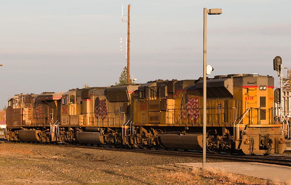 UP5298 (C45ACCTE) - UP3892 (SD70M) - UP8618 (SD70ACE)