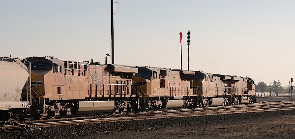 UP7862 (C45ACCTE) - UP7228 (C44ACM) - UP3837 (SD70M) - UP2526 (C45AH)