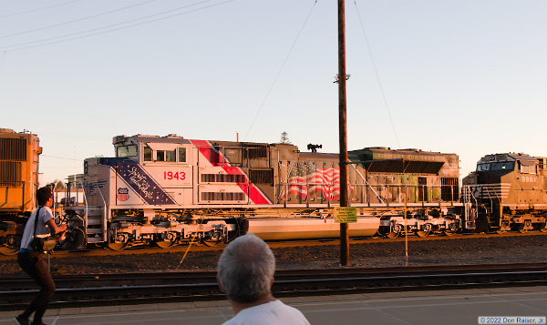 UP1943 (SD70AH)