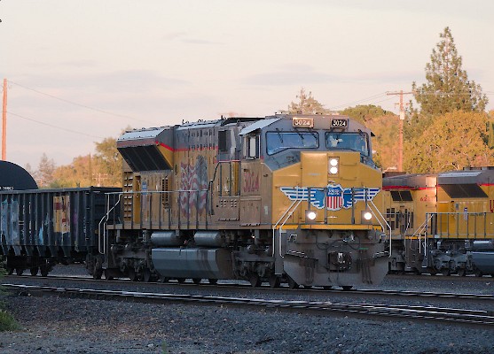 UP3024 (SD70AH)*