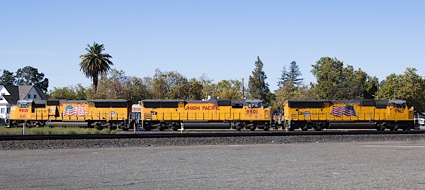 UP9915 (SD59MX) - UP9901 (SD59MX) - UP9910 (SD59MX)