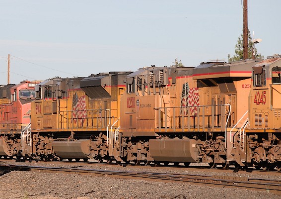 UP8250 (C45AH) - UP8914 (SD70AH)