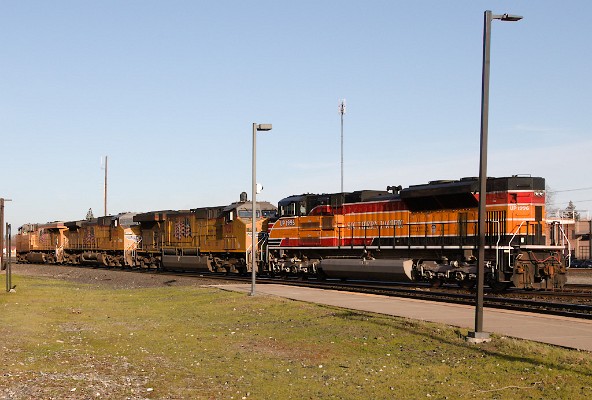 UP7671 (C45ACCTE) - UP6720 (C44AC) - UP7051 (C44ACM) - UP1996 (SD70ACe)