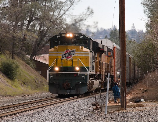 UP1995 (SD70ACe) - UP5465 (C45ACCTE)