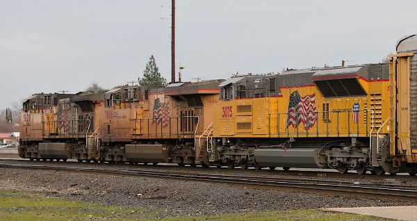 UP5628 (C44ACCTE) - UP7806 (C45ACCTE) - UP3075 (SD70AH)*