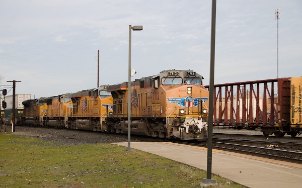 UP7712 (C45ACCTE) - UP5339 (C45ACCTE) - UP4108 (SD70M) - UP8993 (SD70AH)