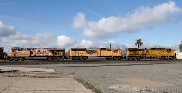 UP7209 (C44ACM) - UP4769 (SD70M) - UP7634 (C45ACCTE)