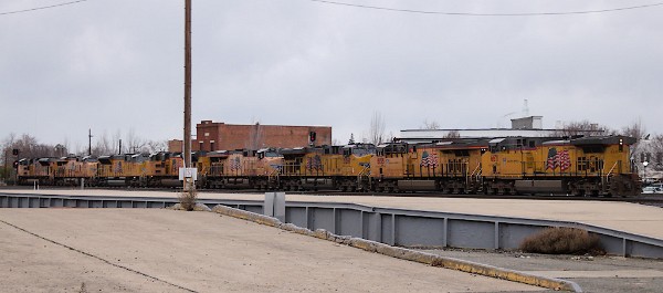 UP8635 (SD70ACe) - UP8240 (C45AH) - UP3077 (SD70AH)* - UP8319 (SD70ACe) - UP7780 (C45ACCTE) - UP5267 (C45ACCTE) - UP8155 (SD45AH) - UP6671 (C44AC)