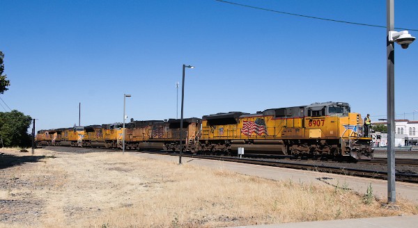 UP7671 (C45ACCTE) - UP7056 (C44ACM) - UP9039 (SD70AH) - UP5693 (C44ACCTE) - UP8907 (SD70AH)