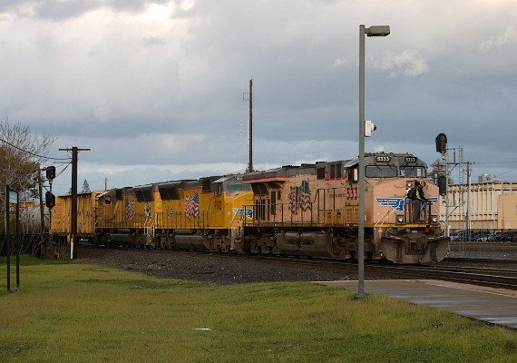 UP5333 (C45ACCTE) - UP9912 (SD59MX) - UP9923 (SD59MX)