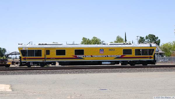 EC-4 - Track Inspection Vehicle