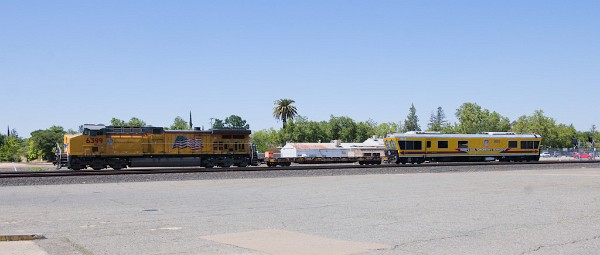 UP6399 (C44ACM) - SOO LINE 5026 Flatcar - EC-4 Track Inspection Vehicle