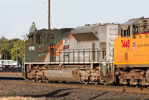 UP1983 (SD70ACe)