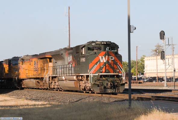 UP1983 (SD70ACe)