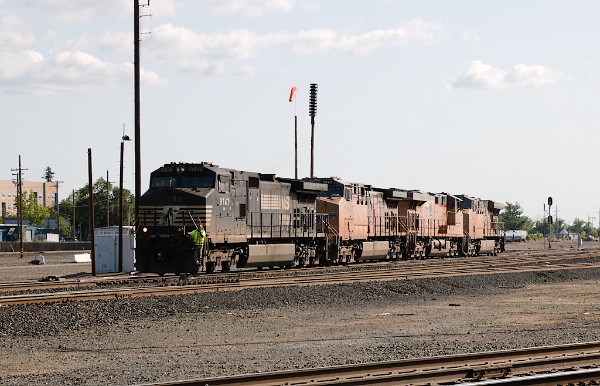 NS9747 (D9-44CW) - UP5949 (C44ACCTE) - UP7730 (C45ACCTE) - UP5404 (C45ACCTE)