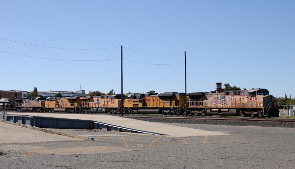 UP5650 (C44ACCTE) - UP8357 (SD70ACE) - UP8022 (C45ACCTE) - UP7752 (C45ACCTE) - UP5798 (C44ACCTE)