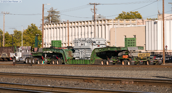 Hey, that's not a train! Part Three - An Omega Morgan Dual Lane Trailer.