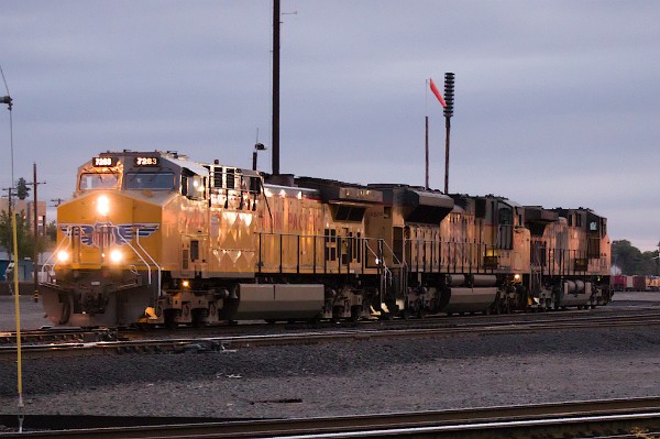 UP7283 (C44ACM) - UP8509 (SD70ACe) - UP5557 (C44ACCTE)