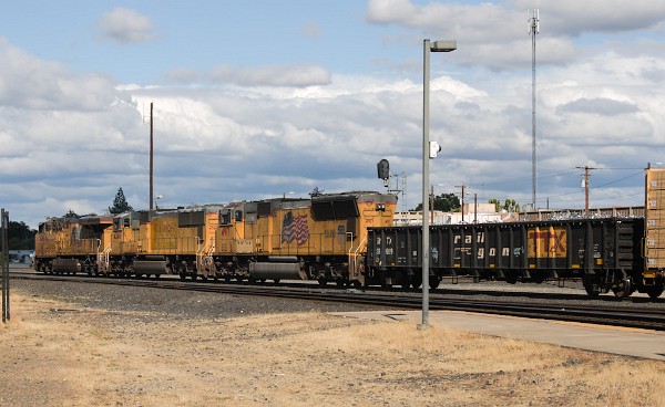 UP8046 (C45ACCTE) - UP4348 (SD70M) - UP4917 (SD70M)