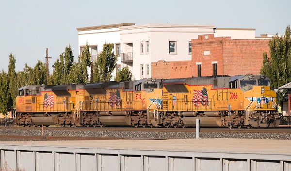 UP3066 (SD70AH)* - UP8718 (SD70ACe) - UP8895 (SD70AH)