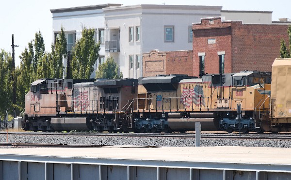 UP5815 (C44ACCTE) - UP8411 (SD70ACe)