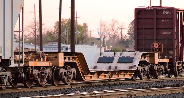 QTTX130729 (Depressed Flatcar)