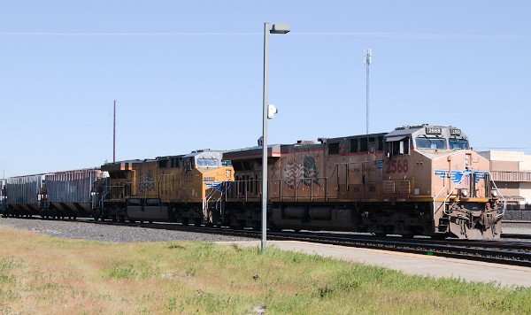 UP2568 (C45AH) - UP7333 (C44ACM)