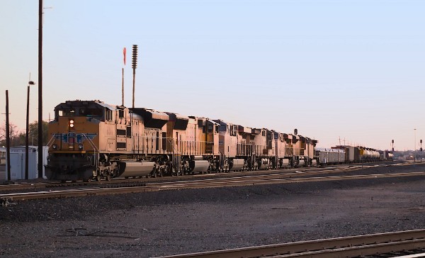 UP8811 (SD70ACe) - UP5024 (SD70M) - UP7479 (C45ACCTE) - UP7086 (C44ACCTE) - UP7871 (C45ACCTE) - UP8504 (SD70ACE) - UP6237 (C44AC)