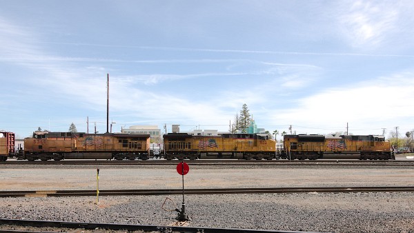 UP9030 (SD70AH) - UP7132 (C44ACM) - UP5360 (C45ACCTE)