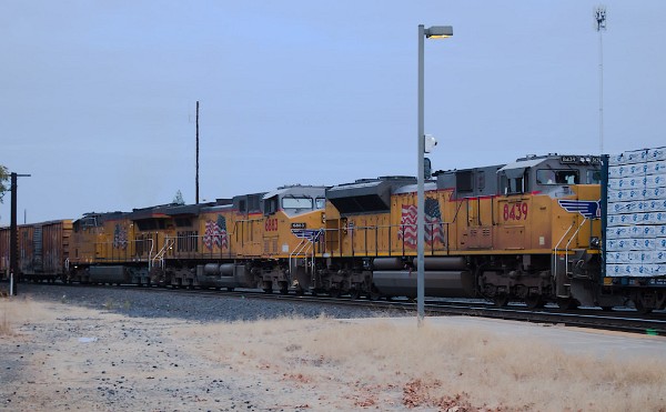 UP7049 (C44ACM) - UP6883 (C44AC) - UP8439 (SD70ACE)