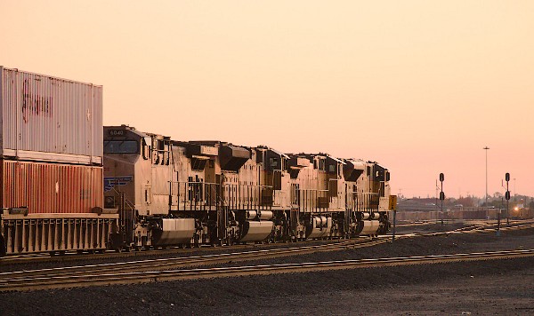 UP3034 (SD70AH)* - UP6503 (C44ACM) - UP8878 (SD70AH) - UP6040 (C44ACCTE)