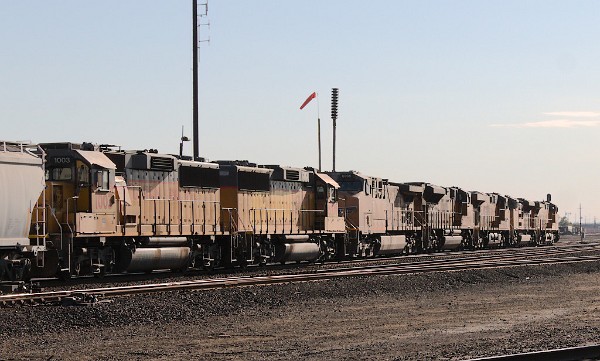 UP6367 (C44ACM) - UP8951 (SD70AH) - UP5431 (C45ACCTE) - UP9094 (SD70AH) - UP6008 (C44ACCTE) - UP1939 (GP60) - UP1003 (GP60)