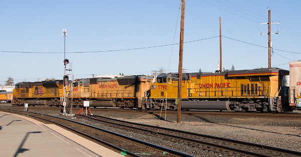 UP9104 (SD70AH) - UP4869 (SD70M) - UP7790 (C45ACCTE)