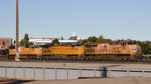 UP7367 (C45ACCTE) - UP6503 (C44ACM) - UP4869 (SD70M)