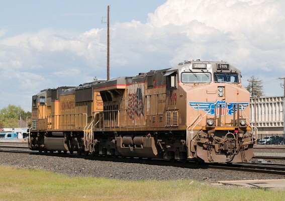 UP7919 (C45ACCTE) - UP4363 (SD70M)