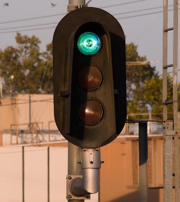 Three Light Vertical Signal Head